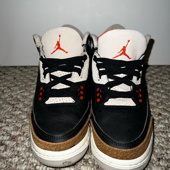Jordan 3s - Picture 1 of 6